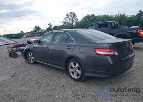 2010 Toyota Camry Se z USA, uszkodzony, nr VIN 4T1BF3EK1AU024574